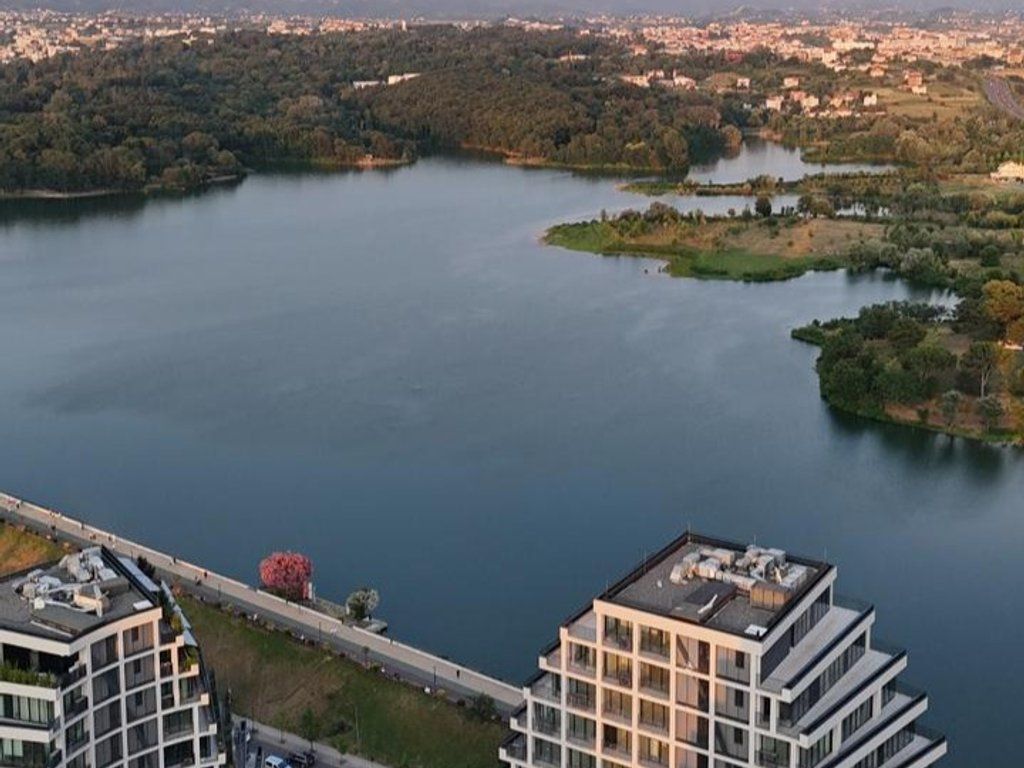 "LAKE VIEW" RESIDENCE, 3+1+2+2 PARKING SPACES APARTMENT FOR RENT