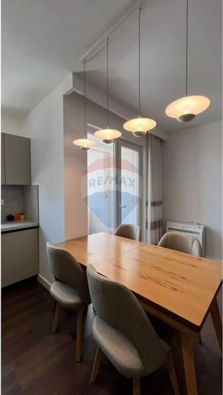 Apartament - Për Qira - Rruga Mine Peza, Tiranë