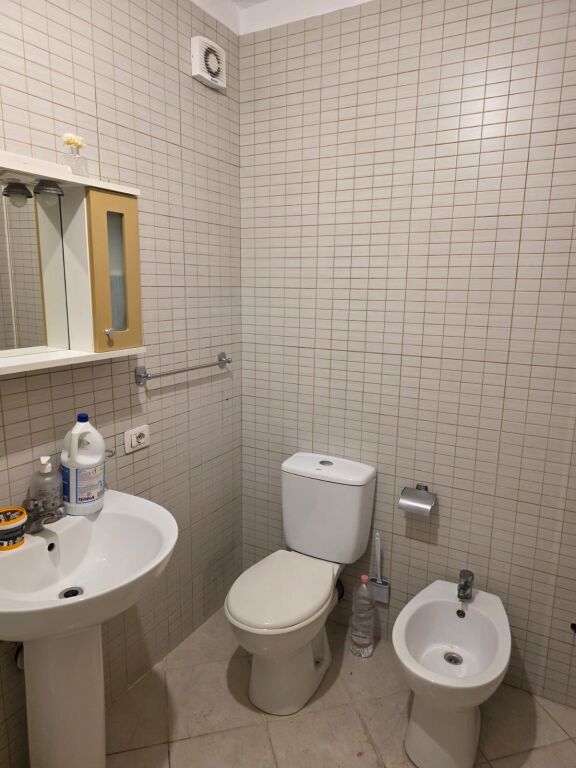 For rent 2+1+2 empty CONTACT FROSINA PLAKU 700€