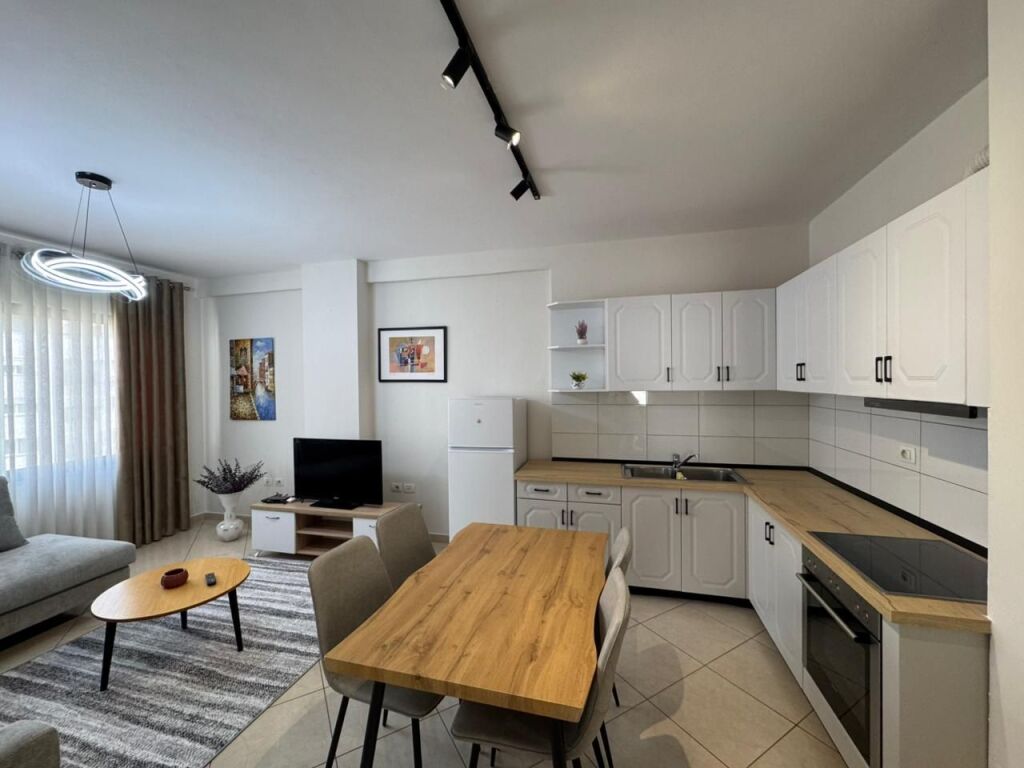 Apartament 2+1 me qira – Rrethi i Astirit !