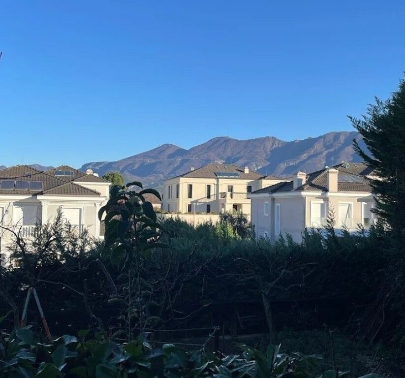 🏡Vile e bashkangjitur për Shitje te Rolling Hills, ne TEG!