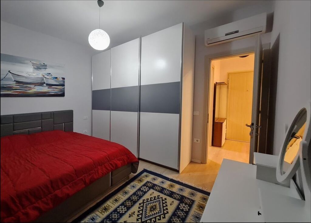 Jepet me qira 1+1 KOMPLEKSI KIKA2 Komuna e Parisit 700€