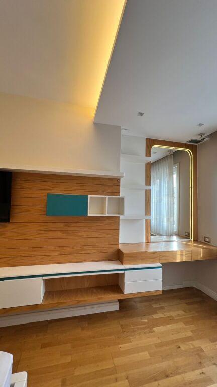 Jepet me qera 3+1+2 tek Komuna e Parisit