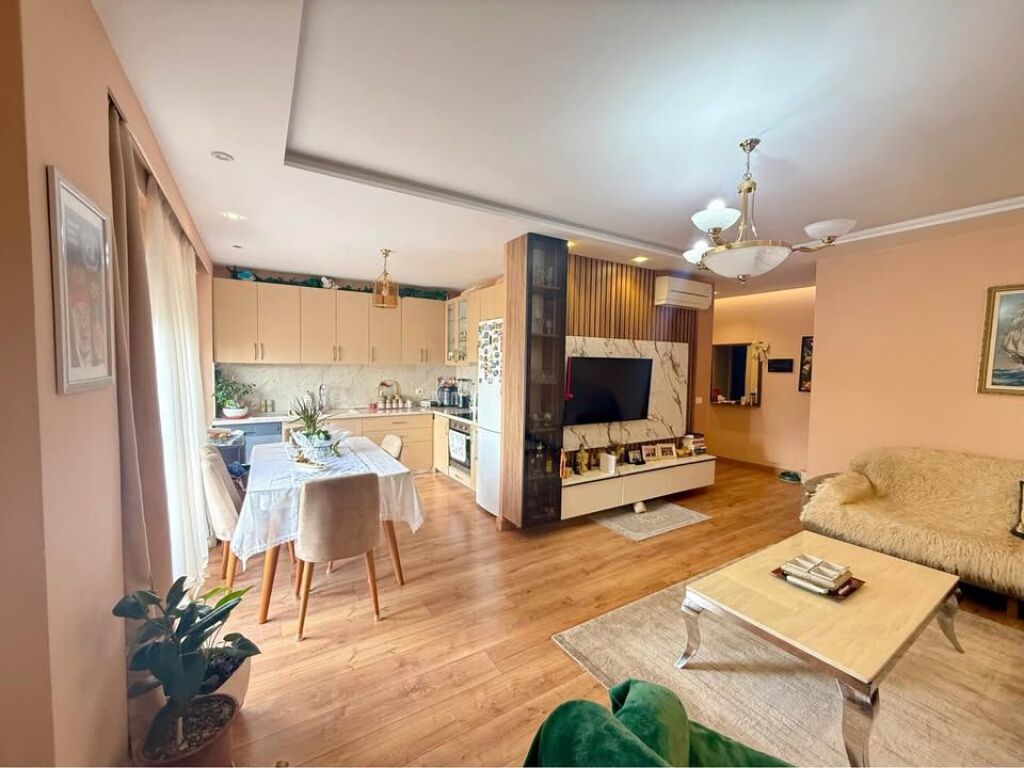 🏡 Vendesi Appartamento Moderno 3+1+2 – Giardino Botanico 🌿