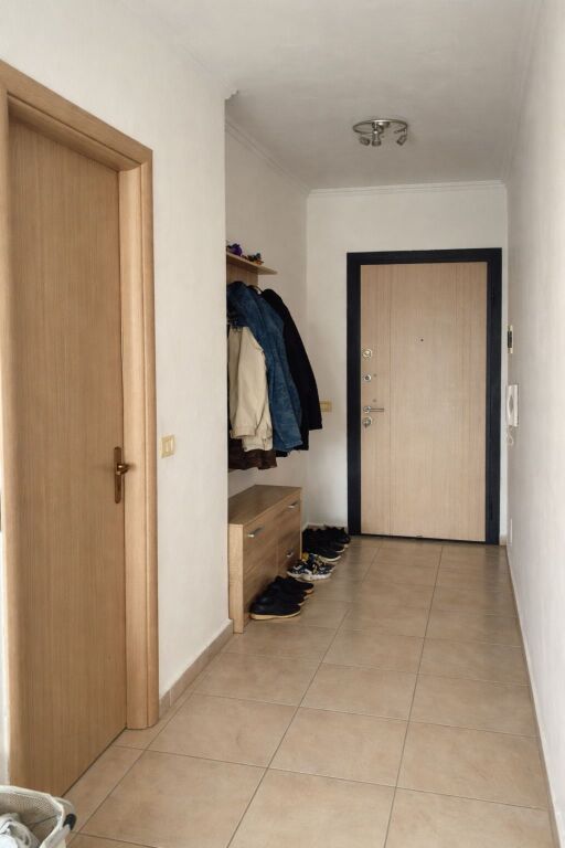 Apartament me qera 2+1+2 - 📍Ali Demi, prane burgut te grave