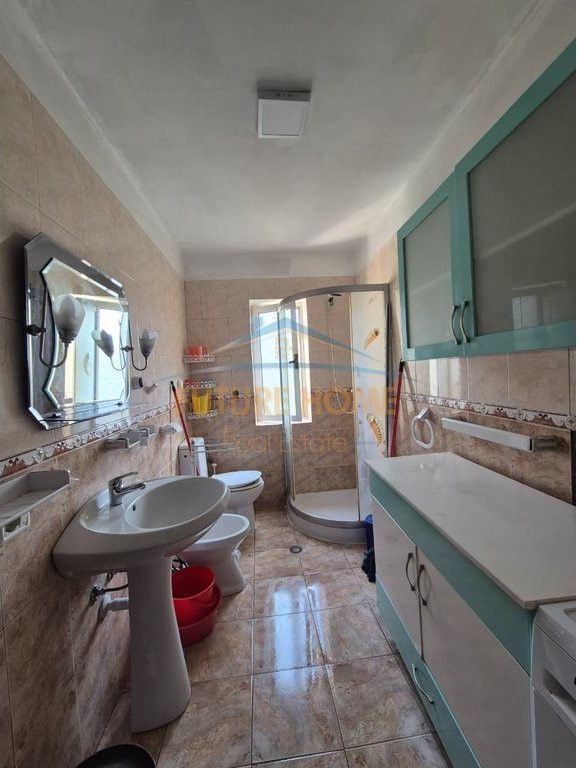 Qera 1+1, 21 Dhjetori