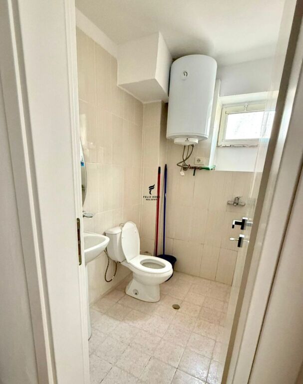 APARTAMENT ME QERA 1+1 RRUGA BARDHYL 50.000 LEKE FH-69265