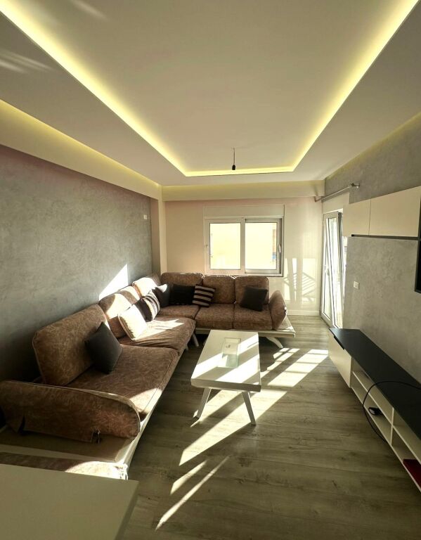 Astir Shitet Apartament 3+1+2