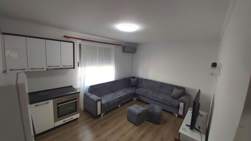 Super appartamento 2+1 presso il camino (congresso di Manastir)