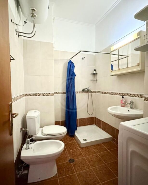 Apartament me qera
