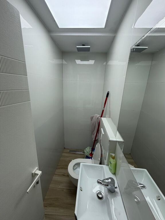 📣 SHITET Apartament 1+1 📍 Prane Liqenit Te Thate 🛣️ Rruga "Eduard Mano" ✨