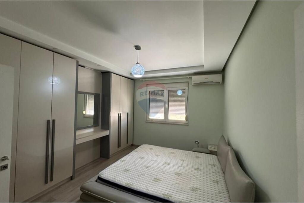 Apartament 3+1+2 Per Qira Ne Bllok