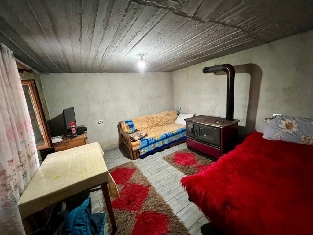 Shitet, Shtëpi Private 2-Katëshe”, Boboshticë-Korçë.