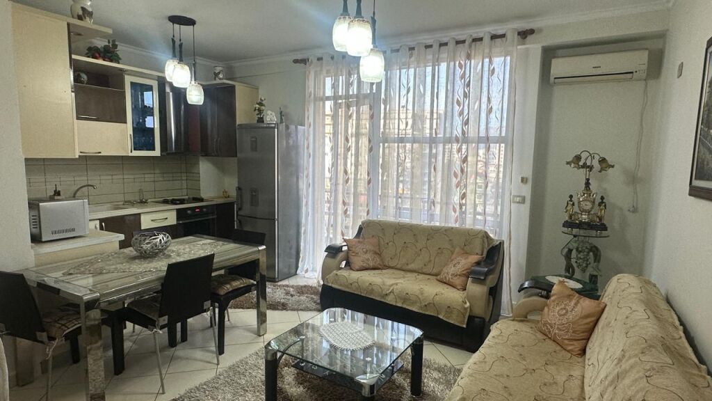 Apartament 2+1+2 per qira ne Astir