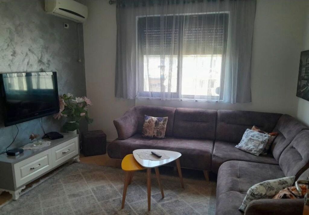 SHITET APARTAMENT 2+1 – ZONA OXHAKU, TIRANË ✨🏡