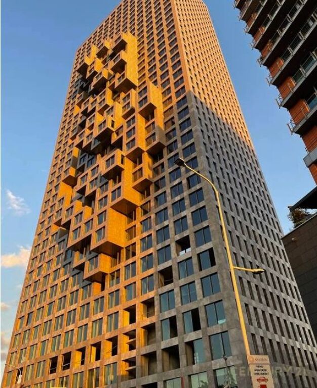 Zyre open space me qira tek Downtown One, Rruga Elbasanit