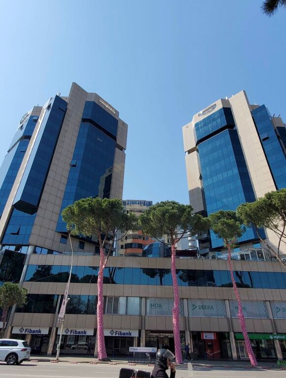 JEPET ZYRE ME QERA 110M2 KULLAT BINJAKE