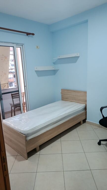 Apartament 2+1 me qera, Rruga 4 Deshmoret