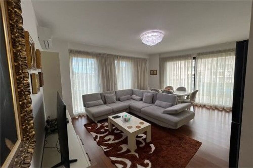 Super apartament 2+1 per qira tek Rruga e Elbasanit
