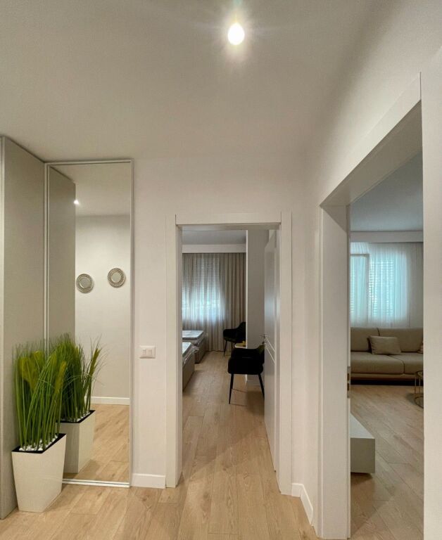 Qera | Apartament 2 + 1 | Rruga e Kavajës | 950 €/muaj