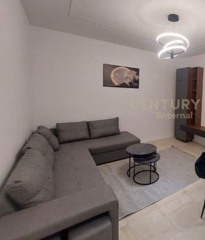 Vendesi Moderno 1+1 in vendita