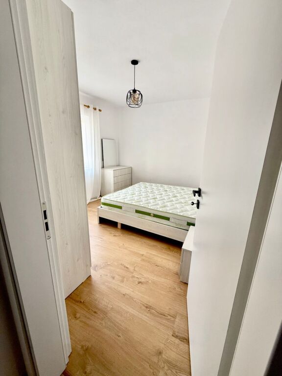 Apartament me qera 1+1 - 📍Rruga Bardhyl (pranë bar Oslo)