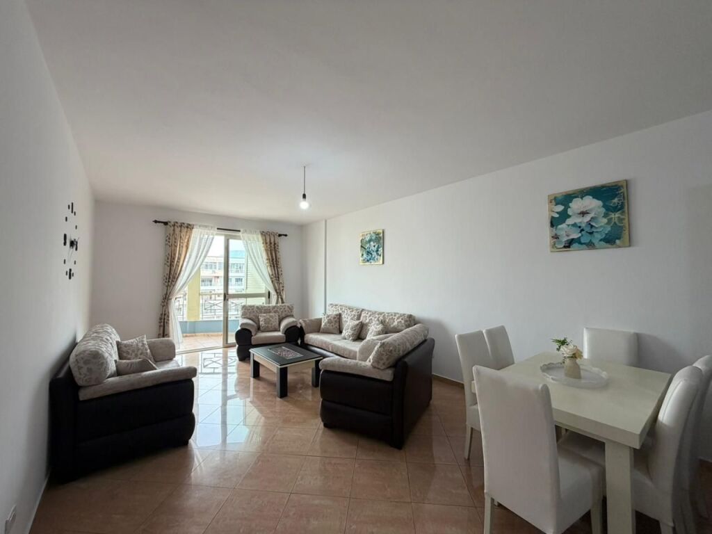 Affittiamo 2+1 kodra e diellit