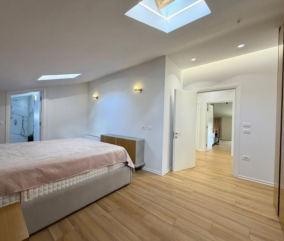 🌿 Penthouse me Qira – Secret Garden Residence, pranë TEG