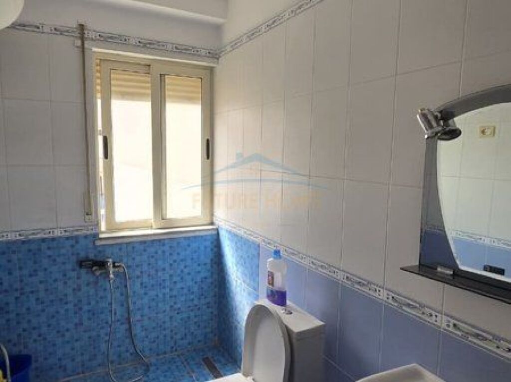 Qera , Apartament 3+1+2 , Misto Mame , Yzberisht