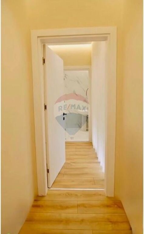 Apartament ne shitje 2+1 te Bulevardi Blu,Kamez