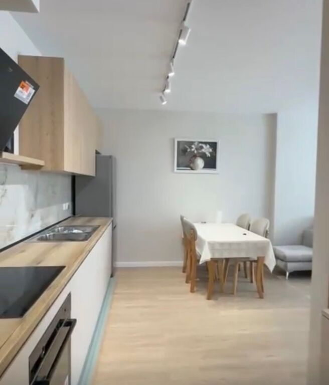 Apartament 1+1 me qira tek Kontakti tek 21 Dhjetori!
