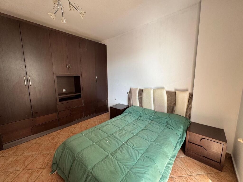 Apartament 1+1 per qera tek 21 dhjetori