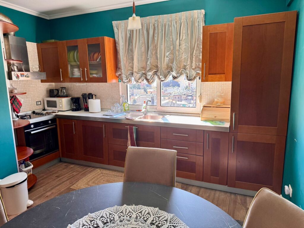 Apartament 2+1 qera , Rruga e Kavajes