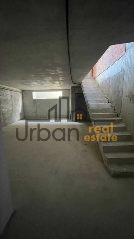 Shitet, Vilë 4 Katëshe, Pranë TEG, Tiranë - 800.000€ |411m²