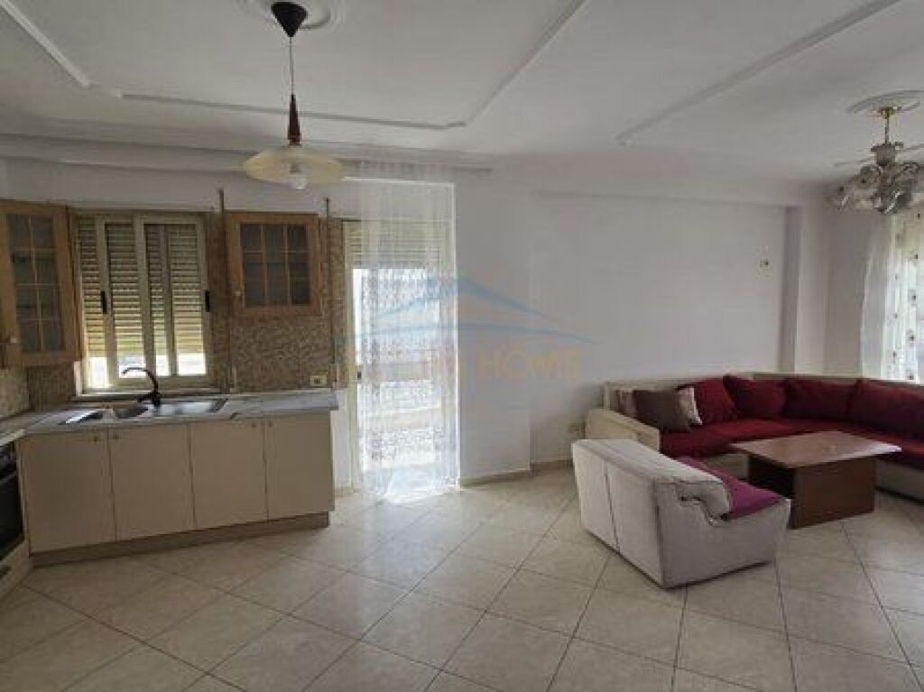 Qera , Apartament 3+1+2 , Misto Mame , Yzberisht
