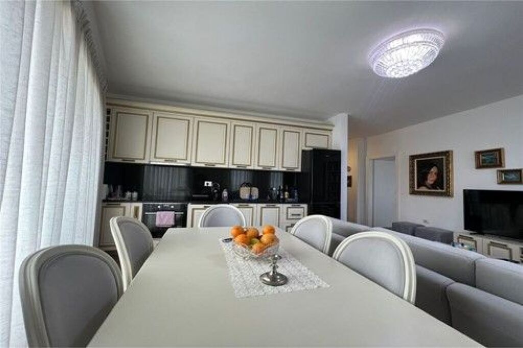 Super apartament 2+1 per qira tek Rruga e Elbasanit