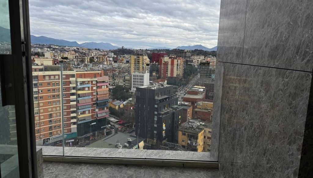 Zyre open space me qira tek Downtown One, Rruga Elbasanit