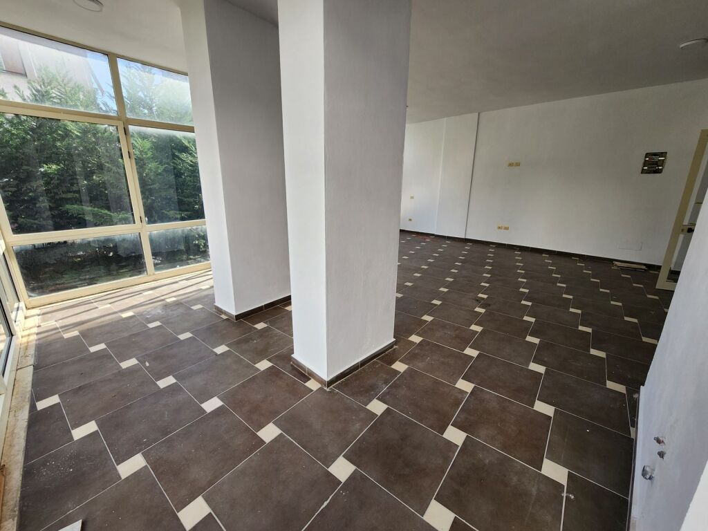 Vendesi in vendita a 2 Palmat Astir !!!