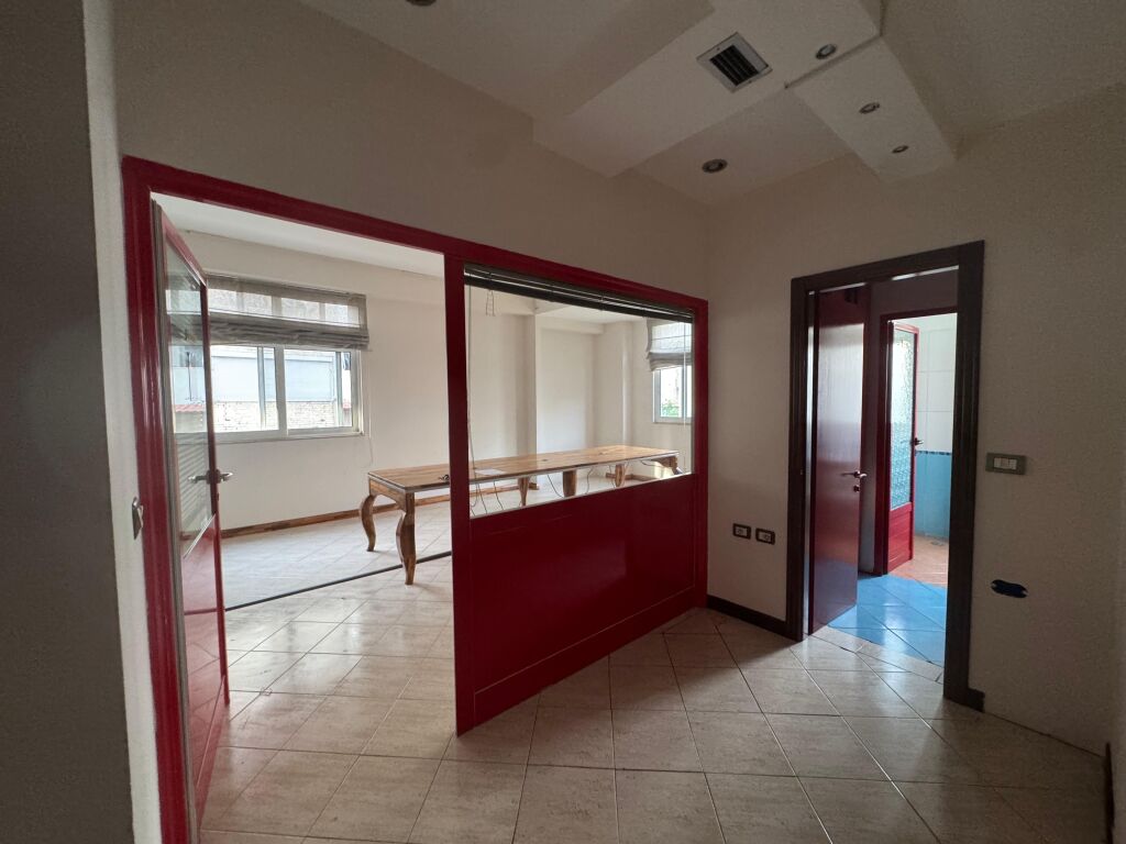 Ambjent per klinike ne shitje