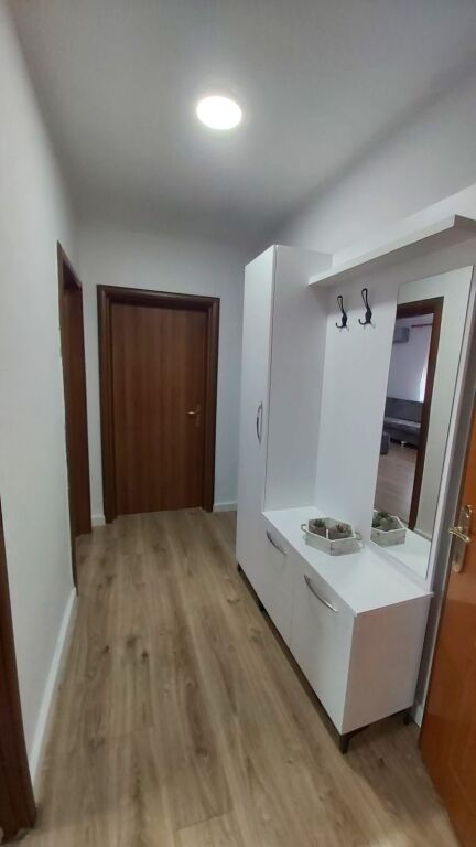 Super appartamento 2+1 presso il camino (congresso di Manastir)