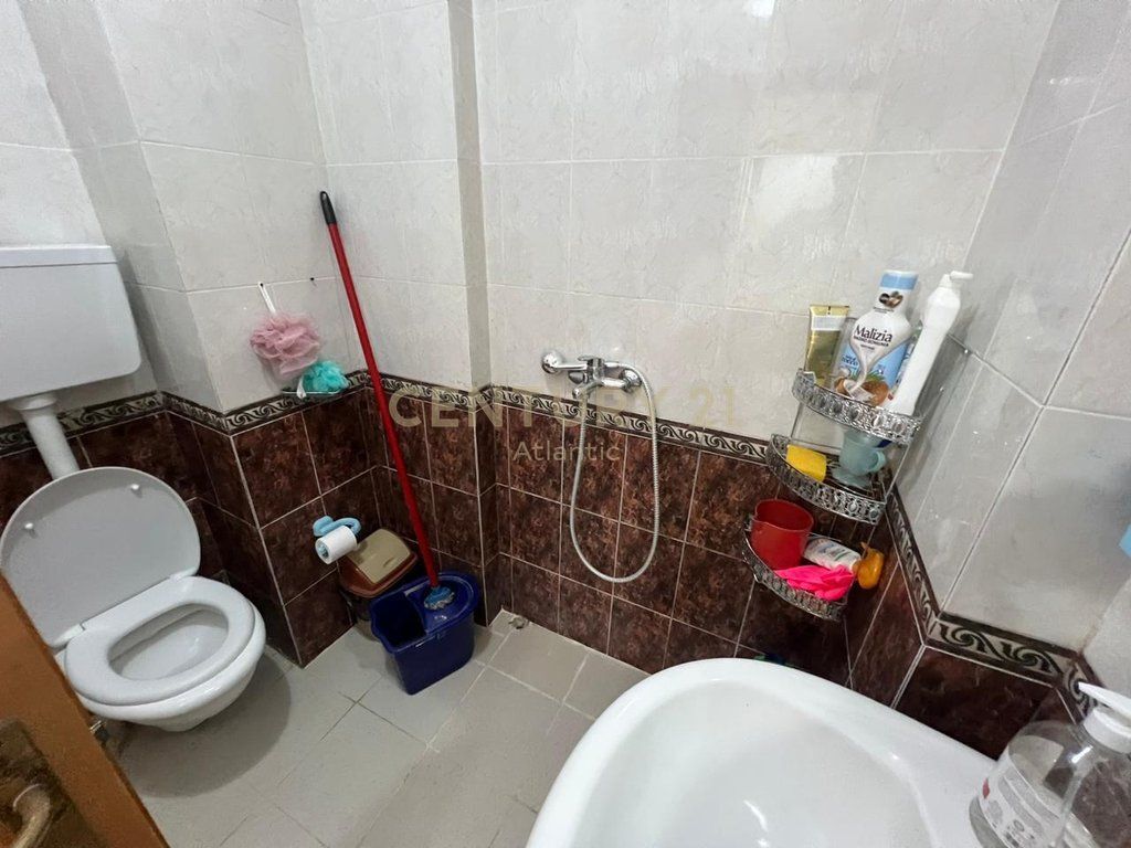 JEPET ME QIRA APARTAMENT VIJE E PARE ME DETIN PLAZH RROTA KUQE PER QIRA AFATGJATE!