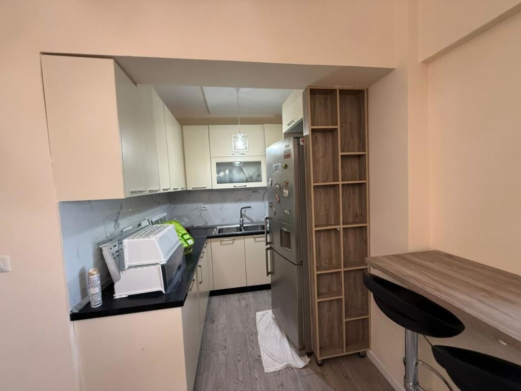 QIRA SUPER APARTAMENT 2+1 PRANE PORTIT DURRES 500 EURO