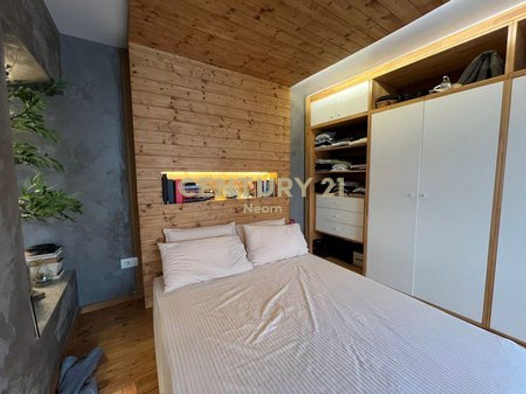 Apartament 1+1 per shitje tek Myslym Shyri