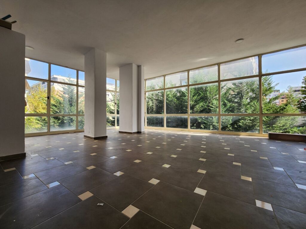 Vendesi in vendita a 2 Palmat Astir !!!