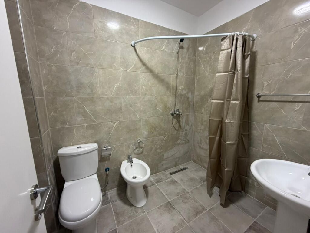 🏡 Apartamente 2+1 Me qera 📍 5 maji 💸Cmimi 50000 leke