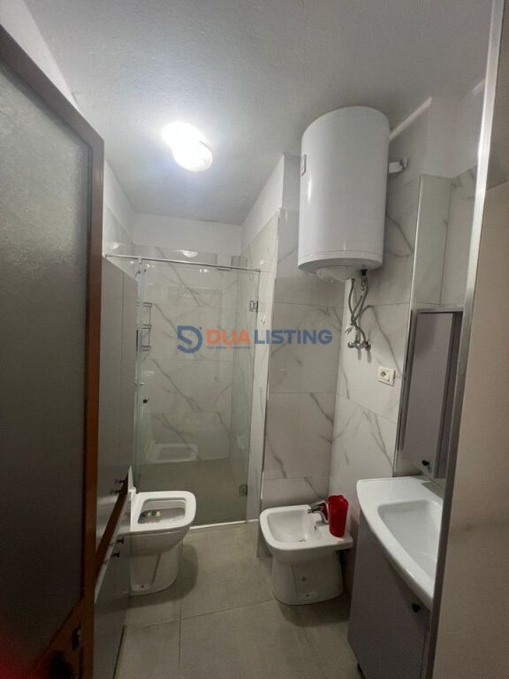 🏡 Jepet me qera apartament 2+1+2 ballkone në Don Bosko