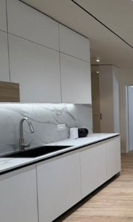 Shitet super apartament 1+1