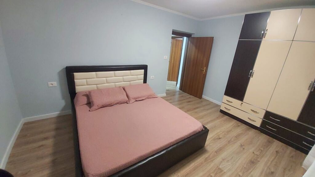 Super appartamento 2+1 presso il camino (congresso di Manastir)