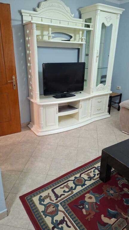 Appartamento 1+1 in affitto Via Elbasan, scuola Osman Myderizi dietro l'Ambasciata Americana