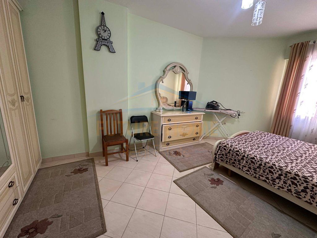 Qera, Apartament 1+1, Fresku